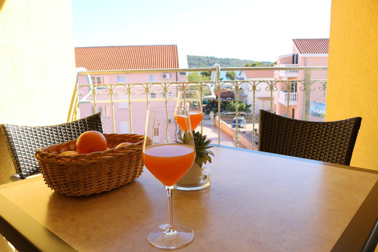 Apartments Marina Vodice Kültér fotó